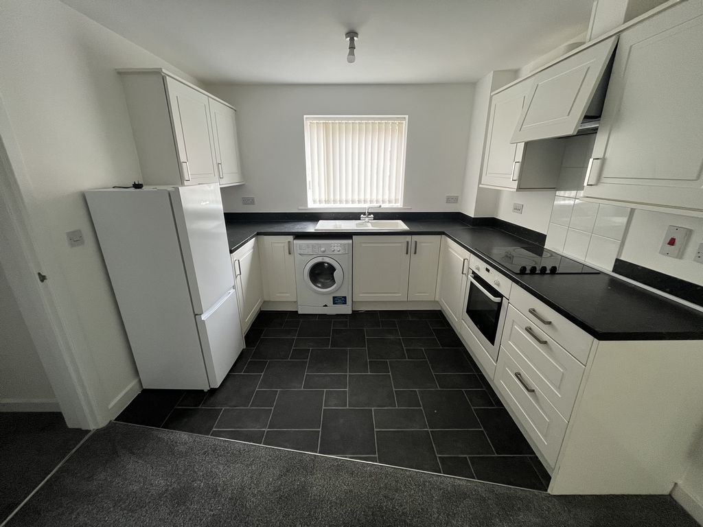 Thumbnail New to the market **A One Bedroom Unfurnished Flat** available Now, walking distance to City Centre